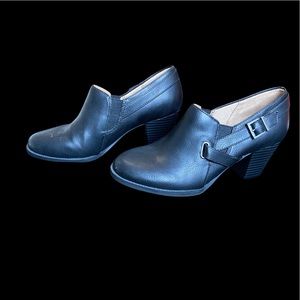 LIFE STRIDE VELOCITY ANKLE BOOTIE - NWOT